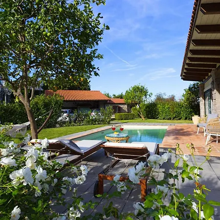 ヴィラ - Florinda