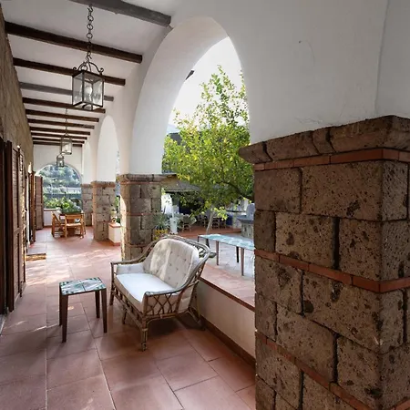 Villa - Florinda Sorrent