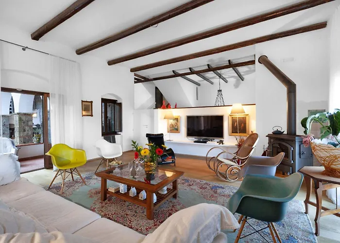 - Florinda Villa Sorrento